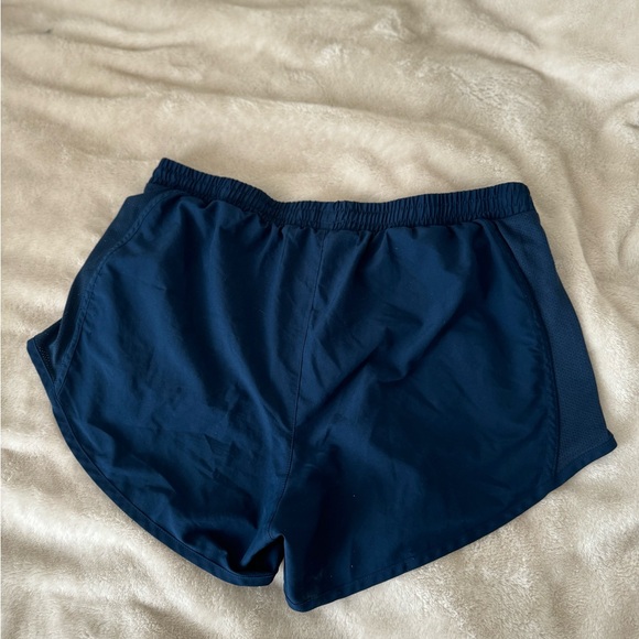 Running shorts - Picture 2 of 2